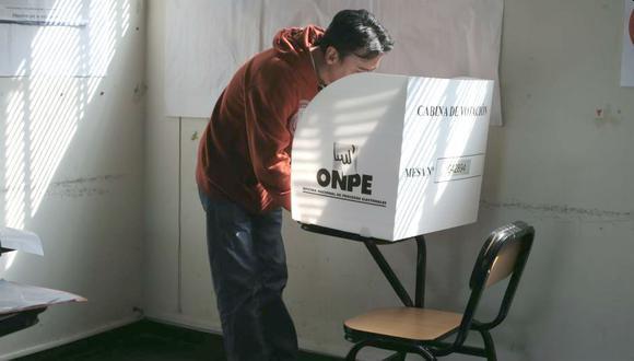 El ciudadano puede votar en cualquier momento durante esas 12 horas, pero la ONPE recomienda hacerlo según el último dígito del DNI para que no se congregue mucha gente en el mismo momento. (Foto: Difusión)