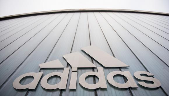 Después de que Kasper Rorsted asumió el cargo de CEO de Adidas en el 2016, lanzó un plan de reestructuración para Reebok, que lo ayudó a volver a ser rentable, pero su desempeño continuó por detrás de la marca principal de Adidas y luego fue golpeada por la pandemia de COVID-19.(Foto: AFP)
