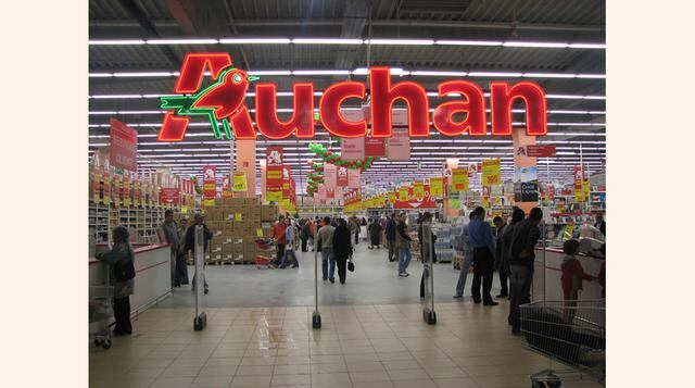 Auchan (Francia) es una de las minoristas de alimentos más grande del mundo, que en el 2013 aumentó sus ventas en un 5.8%. La marca está valorizada en US$ 3,697 millones. (Foto: Debanat)