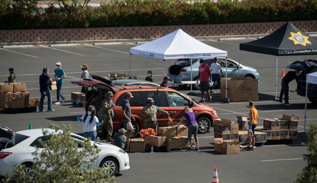 Alrededor de un tercio de la fuerza de trabajo del sur de Nevada está en el sector turismo, que fue especialmente golpeado tras las órdenes de confinamiento y restricciones de viajes, generando despidos en masa. (AFP / Bridget BENNETT).