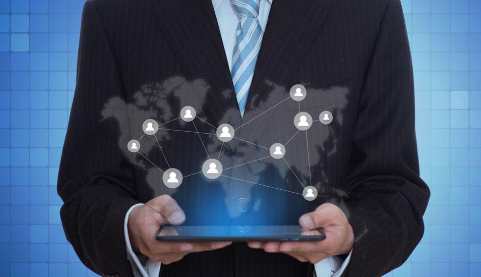 FOTO 3 | Jefe de proyecto y organización de servicios de tecnología. Busca y contrata los servicios tecnológicos adaptados a las necesidades del negocio supervisando el proyecto a nivel técnico y económico. Tiene además experiencia en jefatura de proyectos y conoce todas las soluciones tecnológicas del mercado. (Foto: Freepik)