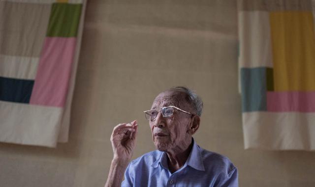 Foto 3 | Cruzó la frontera de forma ilegal, a nado, y se reunió con sus padres y sus hermanos y hermanas. "Tuve que irme sin ni siquiera poder despedirme de mi mujer". (Foto: AFP)