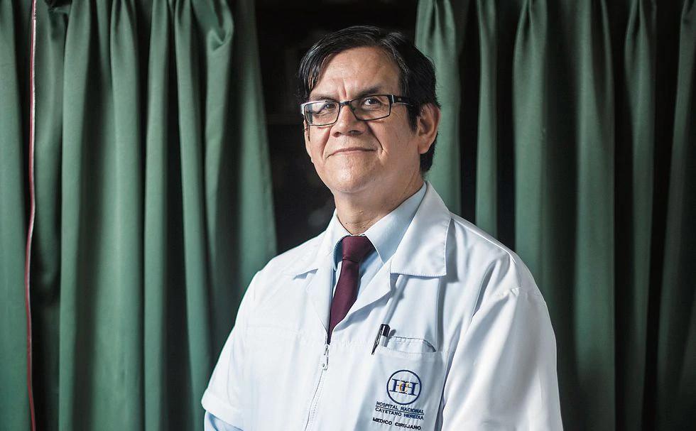 Prolongar el confinamiento solo incitará a la rebeldía de la gente, que cada vez acata menos las restricciones, afirmó el vicedecano del Colegio Médico del Perú, Ciro Maguiña.