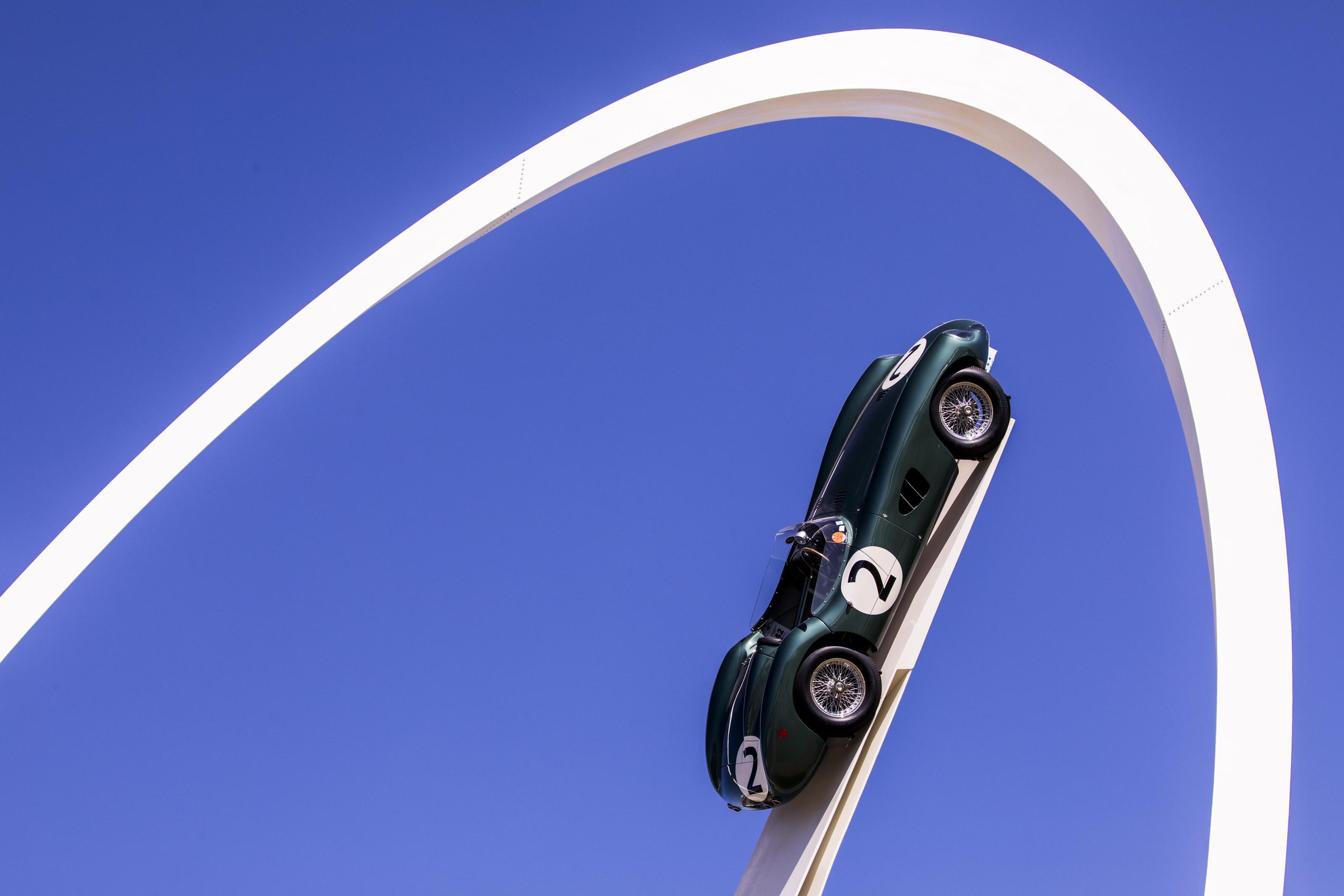 Aston Martin anotó una pequeña ganancia antes de impuestos de 20.8 millones de libras (US$ 25.1 millones) en el primer semestre del 2018.