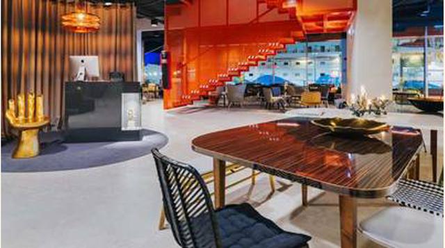 Próximamente, se espera la apertura de otros tres hoteles CR7 en Lisboa (en la zona Baixa), Madrid (sobre la Gran Vía) y Nueva York (cerca de Times Square). El presidente de la región autónoma de Madeira, Miguel Albuquerque, aprovechó la oportunidad para 