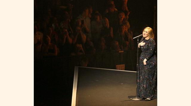 Adele. Recaudación en su gira de 2016: 75,9 millones de dólares . Precio medio de las entradas: 106,92 dólares. Número de entradas vendidas: 709.498. Ciudades/Conciertos: 20/49. Concierto más taquillero14,2 millones de dólares en The O2-London (marzo y ab