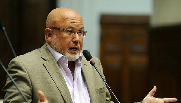 Alcalde electo de Surco, Carlos Bruce, se pronunció tras suspensión del segundo concierto de Juan Luis Guerra.  Foto: GEC.