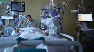 Personal de salud que enfrenta la pandemia recibirá S/ 1,500 como bono extraordinario