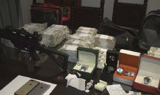 FOTO 11 | Las bolsas contenían más de US$ 9 millones en dólares estadounidenses, euros, yenes japoneses e incluso riyales cataríes. El escándalo resultante sacudió al movimiento político que gobernó Argentina durante 12 años, fortaleciendo la posición del