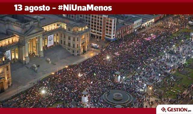 Miles de peruanos se reunieron en el Campo de Marte para marchar contra el abuso hacia las mujeres. La movilización pacífica culminó frente al Palacio de Justicia.