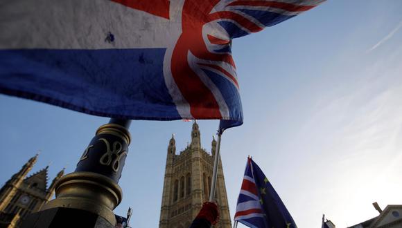 El Reino Unido abandonó las instituciones políticas de la UE el 31 de enero, pero permanecerá en la zona económica libre de aranceles de la UE hasta fin de año. (AFP / Tolga AKMEN)