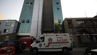 Pedro Castillo permanece en una clínica de Lince donde es evaluado por seis médicos