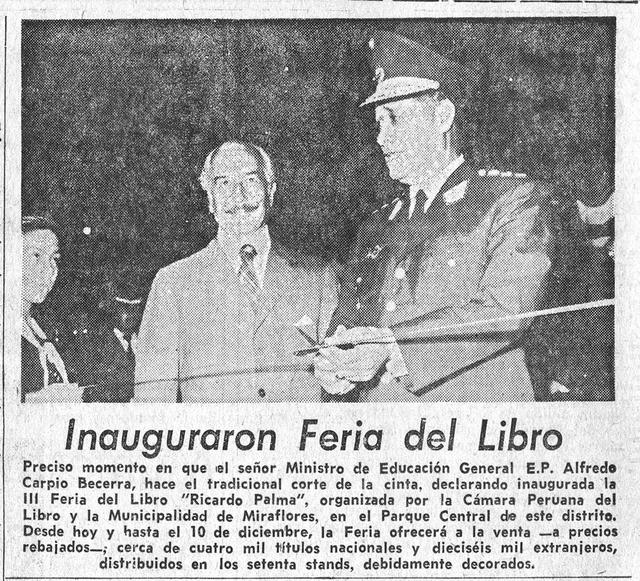 2. La imagen pertenece a un recorte periodístico de la inauguración de la primera edición de la Feria del Libro Ricardo Palma, con la presencia de  Alfredo Carpio Becerra, ex Ministro de Educación.