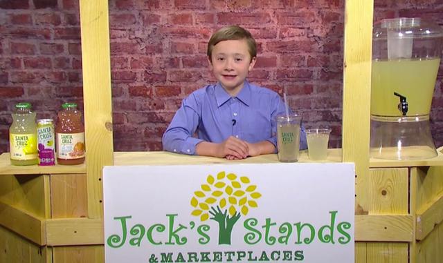 FOTO 22 | 22. Jack Bonneau

Como muchos otros niños, Jack Bonneau empezó vendiendo limonada a los 8 años. Este chico nativo de Colorado llevó las cosas al siguiente nivel empezando su negocio llamado Jack’s Marketplaces & Stands. La compañía apoya a otros chicos emprendedores ayudándolos a empezar sus propios stands y a obtener los seguros, permisos e insumos necesarios.