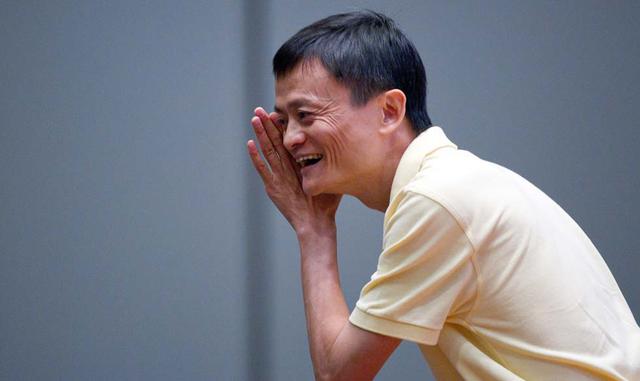 Se mantuvo optimista a pesar de ser negado en 30 trabajos. Después de graduarse de la escuela, Ma trató de encontrar trabajo en 30 lugares diferentes y en todos y cada uno de ellos lo rechazaron. Incluso trató de ser oficial de policía, pero en la academi