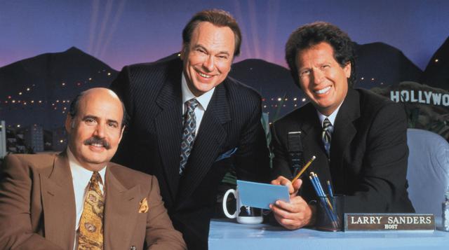 14. The Larry Sanders Show (1992-98). El alter ego del típico presentador de ‘late show’ estadounidense se llamó Larry Sanders y tenía que aparecer interpretado por Garry Shandling en una comedia bastante original. The Larry Sanders Show fue una serie que