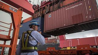 Exportaciones chinas suben más de lo esperado en julio pese a aranceles
