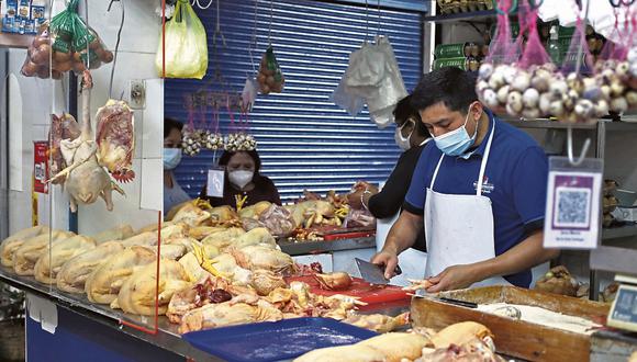 Pollo. Su precio llegó hasta S/ 10.75 el kilo en la capital. (Foto: Leonardo Fernández | GEC)