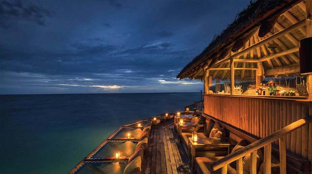 En el 2017, se trata de pisos de hamaca, o pequeñas redes de trapecio construidas en el fondo de su patio, en lugar de estar sostenidas de los árboles. El diseño se inspira de un catamarán, cuyos asientos vienen casi siempre bajo la forma de una red aerod
