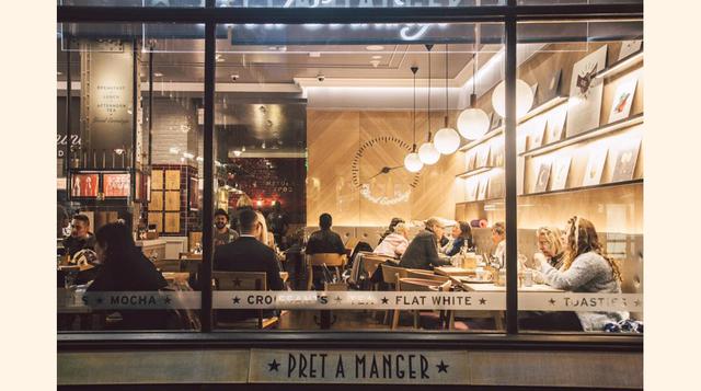“La comida es siempre fresca, con buena variedad. Son rápidos, los platos son sabrosos y el personal siempre sonríe. Me gusta su wrap de ensalada de pato y su sándwich de pollo y palta”, dijo Vineet Bhatia sobre Pret a Manger.