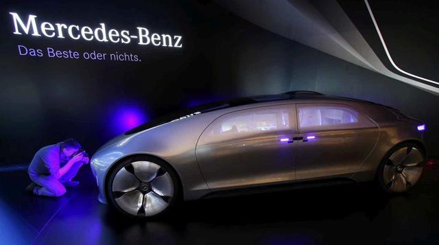 Mercedes – Benz. Esta marca alemana de automóviles de lujo y alta performance ocupa el tercer lugar con un valor de US$ 22,708 millones.