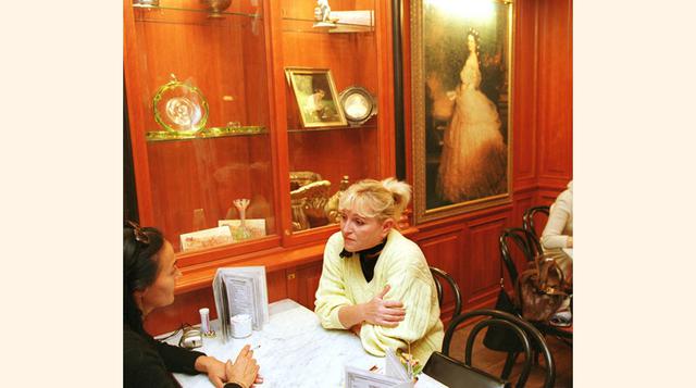 Eslovaquia – 62%. Una vez al día: 6%. Una o dos veces a la semana: 16%. De tres a seis veces a la semana: 9%. Una vez al mes: 13%. De dos a tres veces al mes: 17%