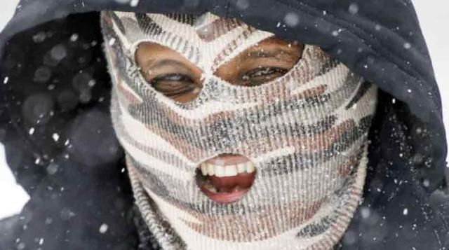 14.Tormenta Jonas 2016  Una gran tormenta de nieve y fuertes vientos se registró en Nueva York y Nueva Jersey, afectando a casi 33 millones de personas.