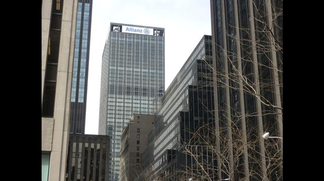 El edificio de la aseguradora Allianz luce imponente en el corazón de Nueva York. (Foto: Javier Parker)