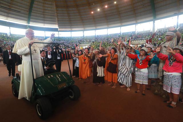 Foto 2 | "Probablemente los pueblos amazónicos originarios nunca hayan estado tan amenazados en sus territorios como lo están ahora", dijo a una multitud de más de 20 grupos nativos, entre ellos Harakbut, Esse-ejas, Shipibos, Asháninkas y Juni Kuin.