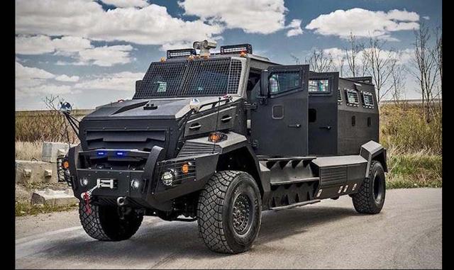 Fotos 10 | 11. INKAS Huron APC. Uno de los más increíbles vehículos blindados en el mundo, el INKAS Huron APC – es un mega vehículo de ataque y defensa tácticas, capaz de proteger a sus pasajeros en ambientes de alta amenaza en cualquier condición climáti