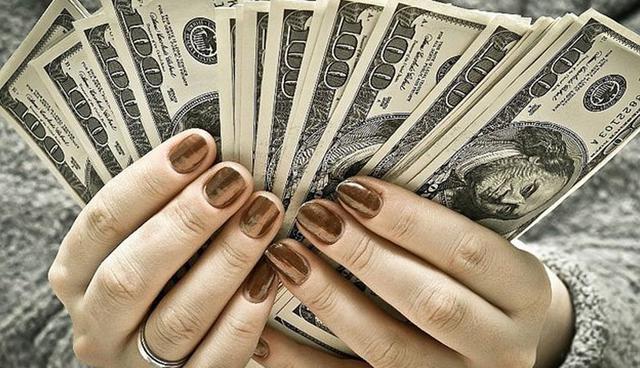 FOTO 11 | 11. Sabes postergar la gratificación. Jason Hall, escritor y editor de Motley Fool, dice que “saber postergar la gratificación es uno de los pasos más importantes para convertirse en millonario”. 

Añade que “en realidad, construir riqueza toma mucho tiempo. Incluso Warren Buffet, una de las personas más ricas del planeta y el mejor inversionista de la historia, generó más del 80% de su fortuna después de cumplir los 50 años”. (Foto: Shutterstock)