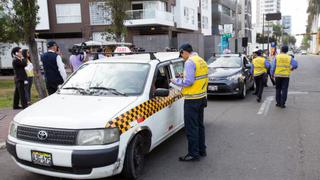 Cerca de 1,800 vehículos fueron enviados al depósito por hacer taxi colectivo