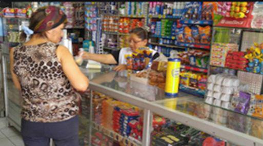 10 de mayo del 2019.- La bodega pierde atractivo como lugar de compra para las madres de familia.