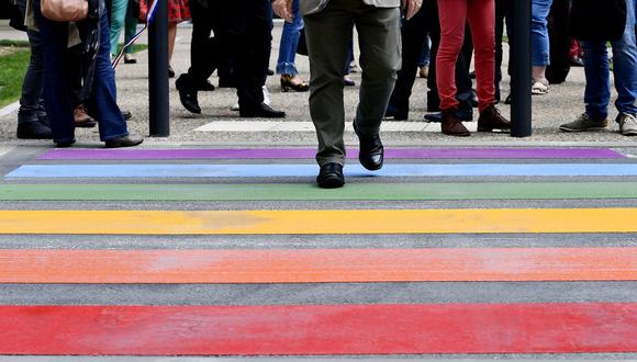 El decreto peruano prohibió “cualquier tipo de discriminación” al hacer cumplir la norma, pero las personas trans enfrentan prejuicios y obstáculos legales.