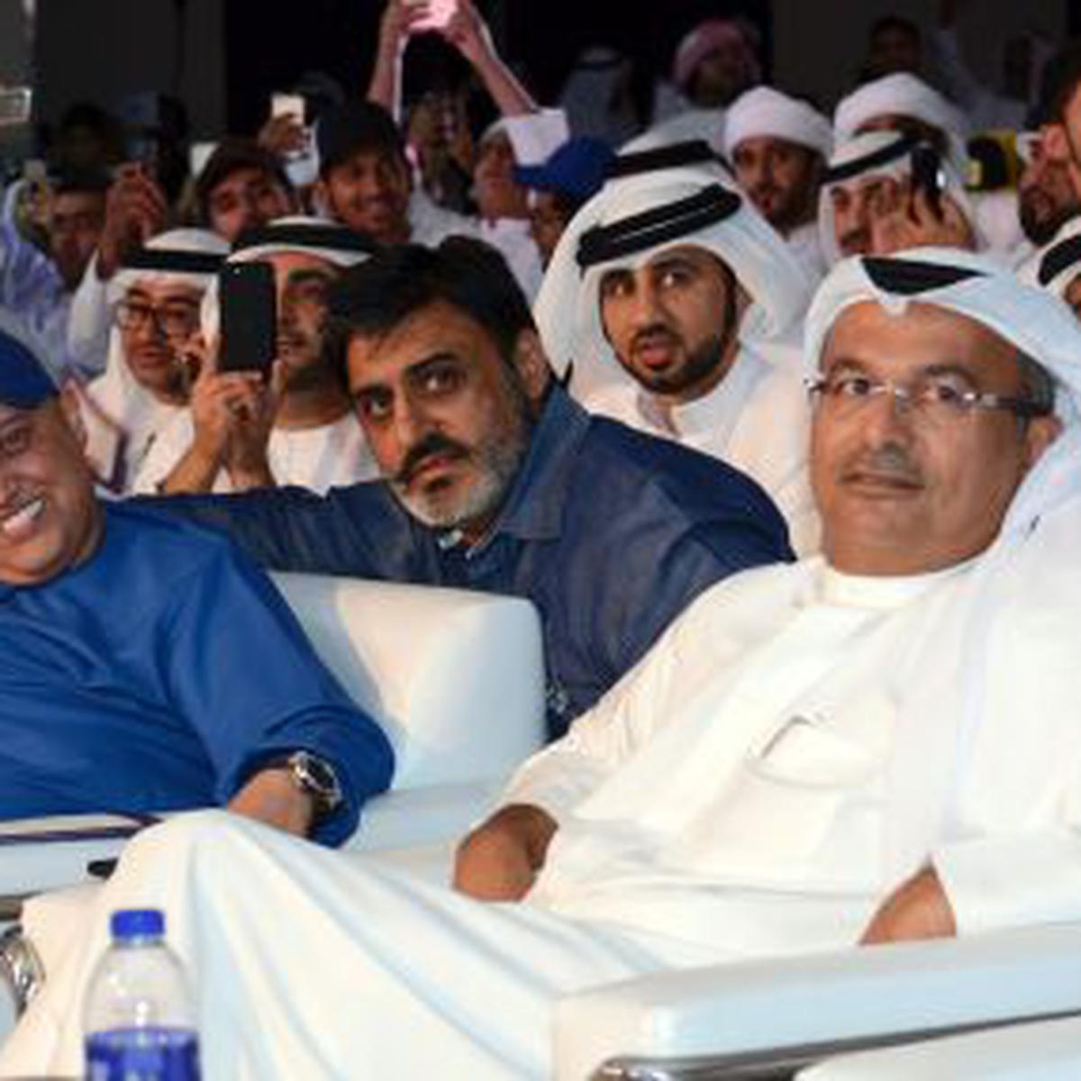 Una Matricula De Auto Fue Subastada En Ocho Millones De Euros En Dubai Tendencias Gestion An indian expat, balwinder sahani who is a businessman in dubai, bought the number plate d5 at an rta auction bidding dh.33 million. gestion