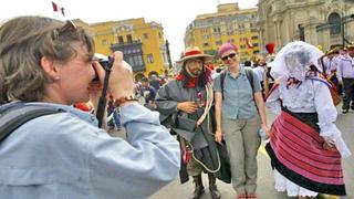 Perú podría recibir más de 10 millones de turistas anuales al 2021, señala ComexPerú