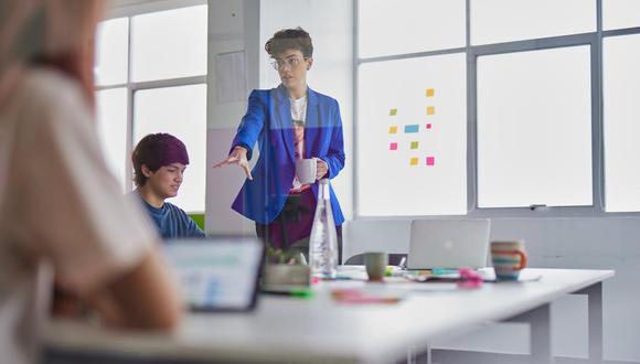 La demanda de habilidades de liderazgo creativo ha aumentado un 72% en los últimos cinco años, según LinkedIn.