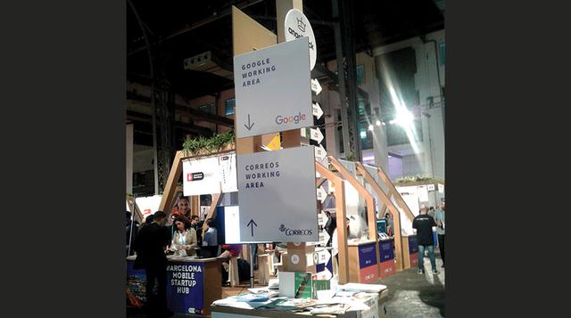 5. Las ideas de negocio, a través de briefings, y tarjetas de contacto para futuros negocios estaban a la orden en cada esquina del evento.