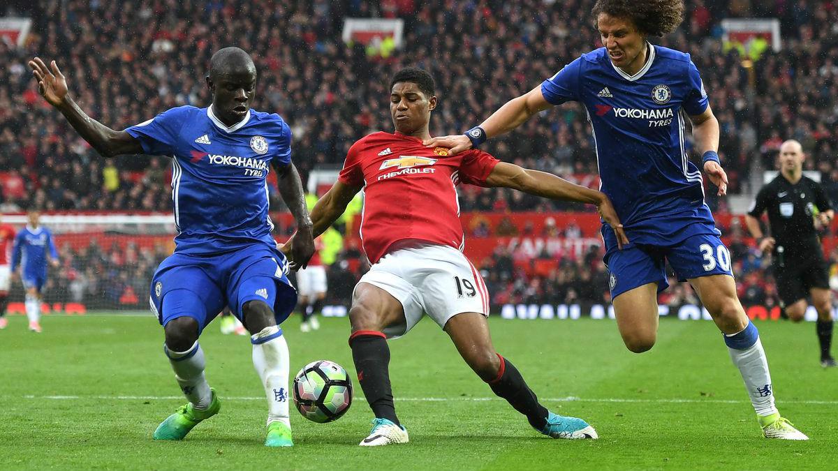 Bajo el acuerdo actual, Sky Plc pagó por cinco paquetes que totalizan 126 partidos por temporada y BT Group Plc ganó dos lotes para un total de 42 encuentros.