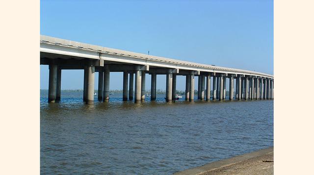 Puente del pantano Manchac, Estados Unidos: También en el estado de Luisiana. Tiene una longitud de 36.69 kilómetros. Inaugurado en 1969, sirve a la Carretera Interestatal 55 sobre el pantano Manchac. (Foto: Flickr)