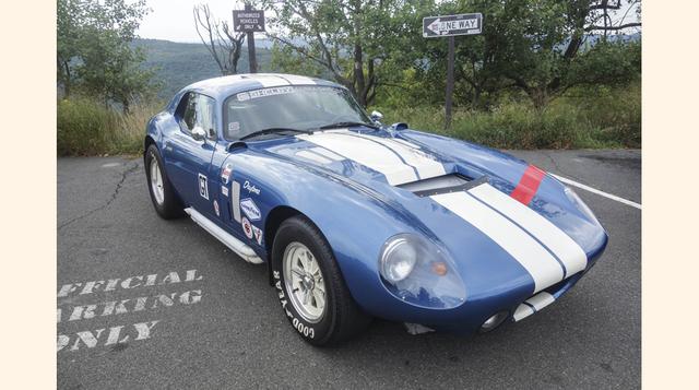 El mejor original: Shelby Coupe. El otoño pasado manejé un Shelby Cobra Daytona Coupe de US$ 109,900. Los nuevos modelos cuentan con un motor V8 Ford de 525 caballos de fuerza. Este auto es rápido: 97 kilómetros por hora en 3.5 segundos. Como escribí en e
