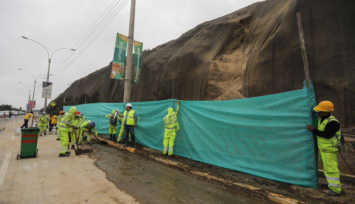 La Municipalidad de Lima se pronunció sobre el deslizamiento de piedras y tierras en el acantilado de la Costa Verde. (Difusión)