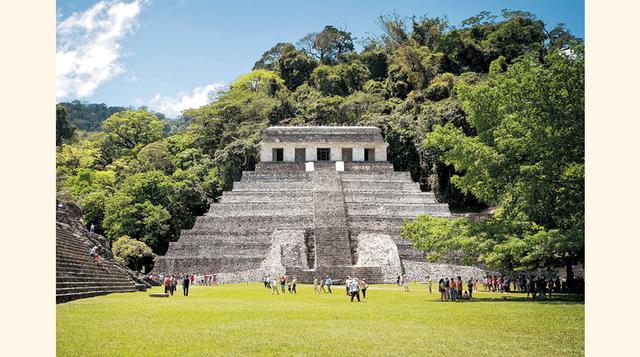 8. Palenque, Chiapas: Es una las ciudades más notables del mundo maya. Está ubicada en una región de selva tropical, por lo que además de visitar su célebre zona arqueológica, adéntrate a su naturaleza en las cascadas de Agua Azul y Misol-há. (Foto: Milen
