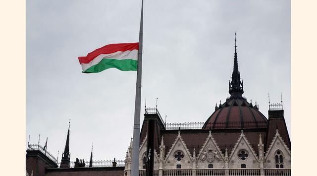 Hungría. Su población está compuesta por casi diez millones de personas, las que dedican 6.8 horas semanalmente, en promedio, a la lectura (Foto: Getty)