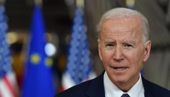 El presidente de Estados Unidos, Joe Biden, habla a los medios a su llegada a la cumbre de la Unión Europea en Bruselas el 24 de marzo de 2022. (JOHN THYS / AFP).