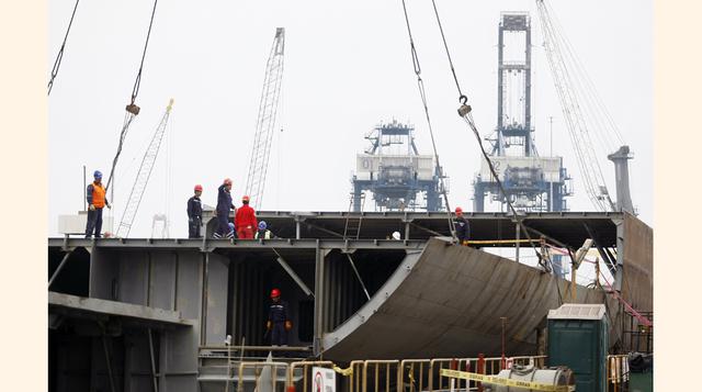 Con seis décadas de existencia, el Servicio Industrial de la Marina se ha convertido en una de las empresas más competitivas de género en la región.  (Foto: Manuel Melgar)