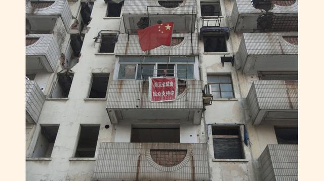 En el 2010, el propietario de este apartamento en Nanjing se negó a moverse a pesar de una amenaza de demolición. (Foto: REUTERS)