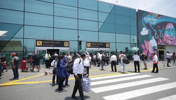 El cierre del Aeropuerto Jorge Chávez se adoptó ante el desperfecto de una aeronave, informo el MTC.  Foto: GEC