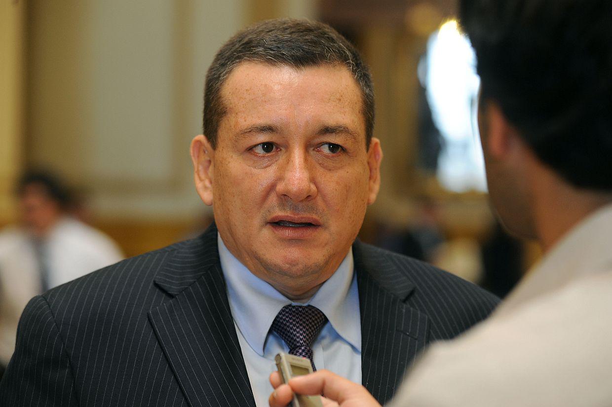 Rolando Reátegui presentó un proyecto de ley a su bancada sobre la bicameralidad. (Foto: Congreso de República)