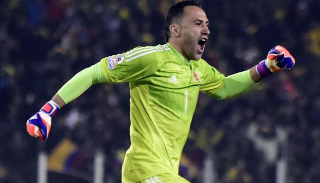 David Ospina |Al arco iría uno de los jugadores más experimentados que tienen los ‘cafeteros’, David Ospina. Este portero juega por el Arsenal de Inglaterra y está valorizado en cerca de 8 millones de dólares. (AFP)